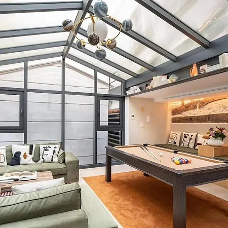 Skydome In Paris - Private Parking